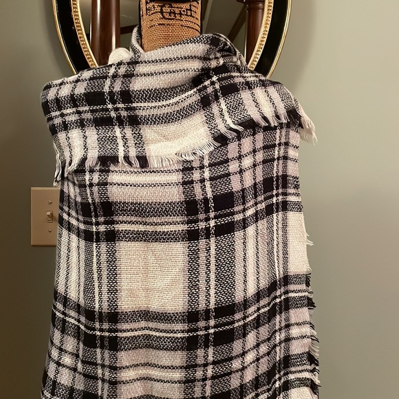 ModCloth wrap - Picture 2 of 7